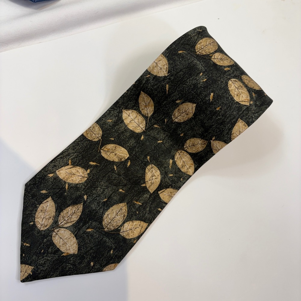 St Michael Marks & Spencer Mens Silk Tie Green Gold Leaf Made in Italy‎ 9176 287